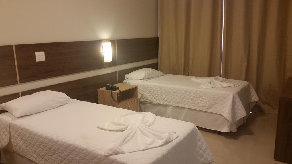 Kamur Plaza Hotel โกยันเนเซีย ห้อง รูปภาพ