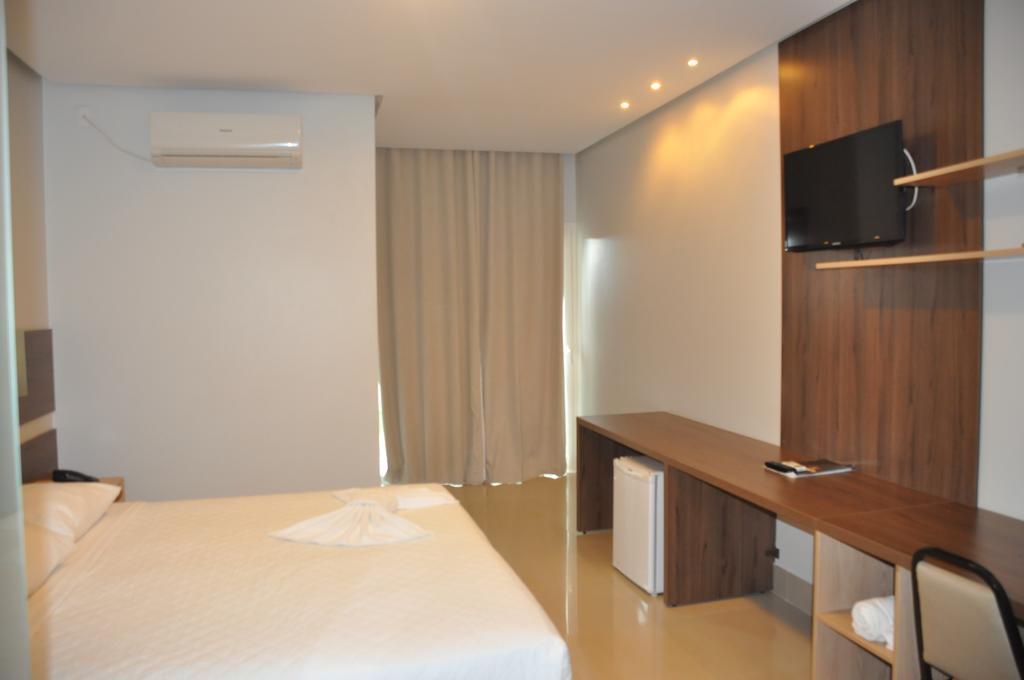 Kamur Plaza Hotel โกยันเนเซีย ภายนอก รูปภาพ