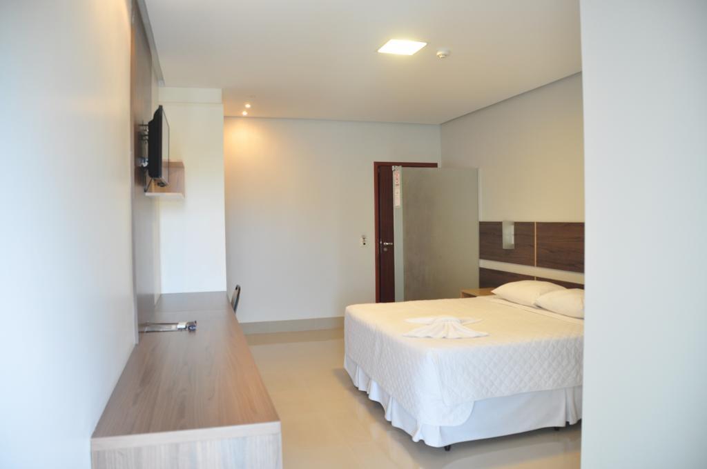 Kamur Plaza Hotel โกยันเนเซีย ภายนอก รูปภาพ